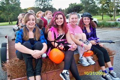Casey, Destiny, Moriah & Jessica ready for the ride
