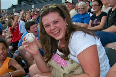 Meredith catches a foul ball!
