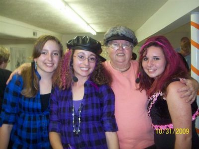Casey, Jessica, Mrs. Vickie, & Destiny strike a pose!
